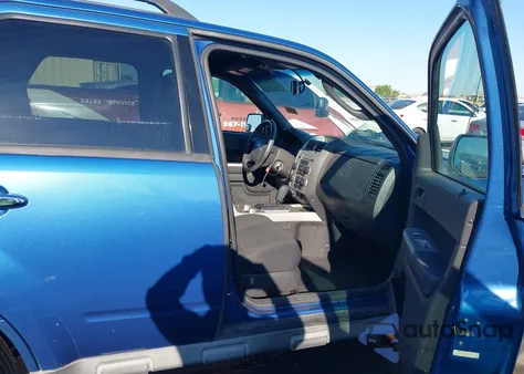 2009 Ford Escape Xlt from USA, damaged, VIN 1FMCU03G79KC46535